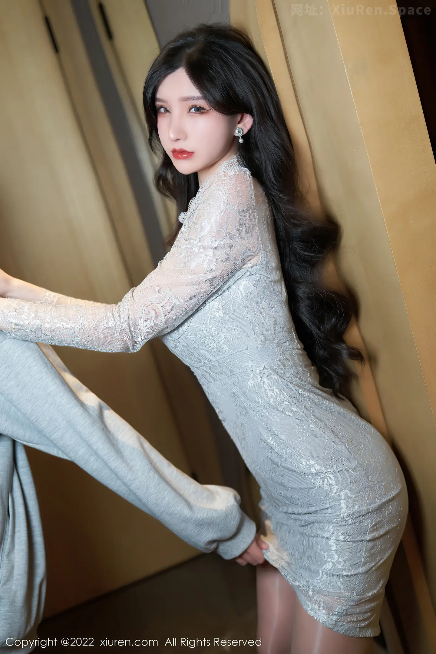 图片[2]-[XiuRen秀人网]VOL.4774 女神周于希Sally温柔贤妻主题半脱露蕾丝内衣秀完美身材诱惑写真75P-秀人网官方网站